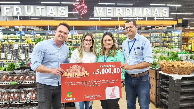 Covabra Supermercados entrega doações da campanha Minha Sorte é Animal -  Sincovaga